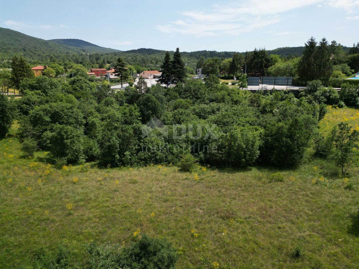 MATULJI, JURDANI, RUPA - gradbeno zemljišče 9000m2 z ZAZID. DOVOLJENJE za halo in poslovno stanovanjski objekt