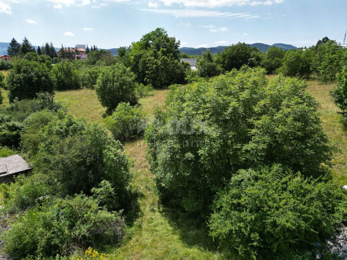 MATULJI, JURDANI, RUPA - gradbeno zemljišče 9000m2 z ZAZID. DOVOLJENJE za halo in poslovno stanovanjski objekt