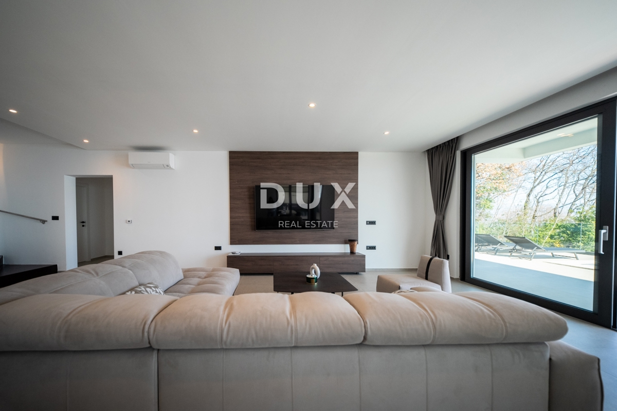 OPATIJA, LOVRAN – vrhunska novogradnja z bazenom in panoramskim pogledom