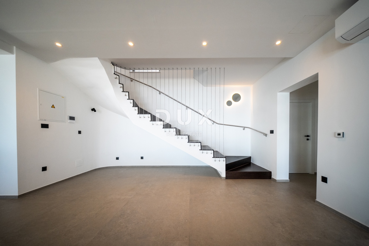 OPATIJA, LOVRAN – vrhunska novogradnja z bazenom in panoramskim pogledom