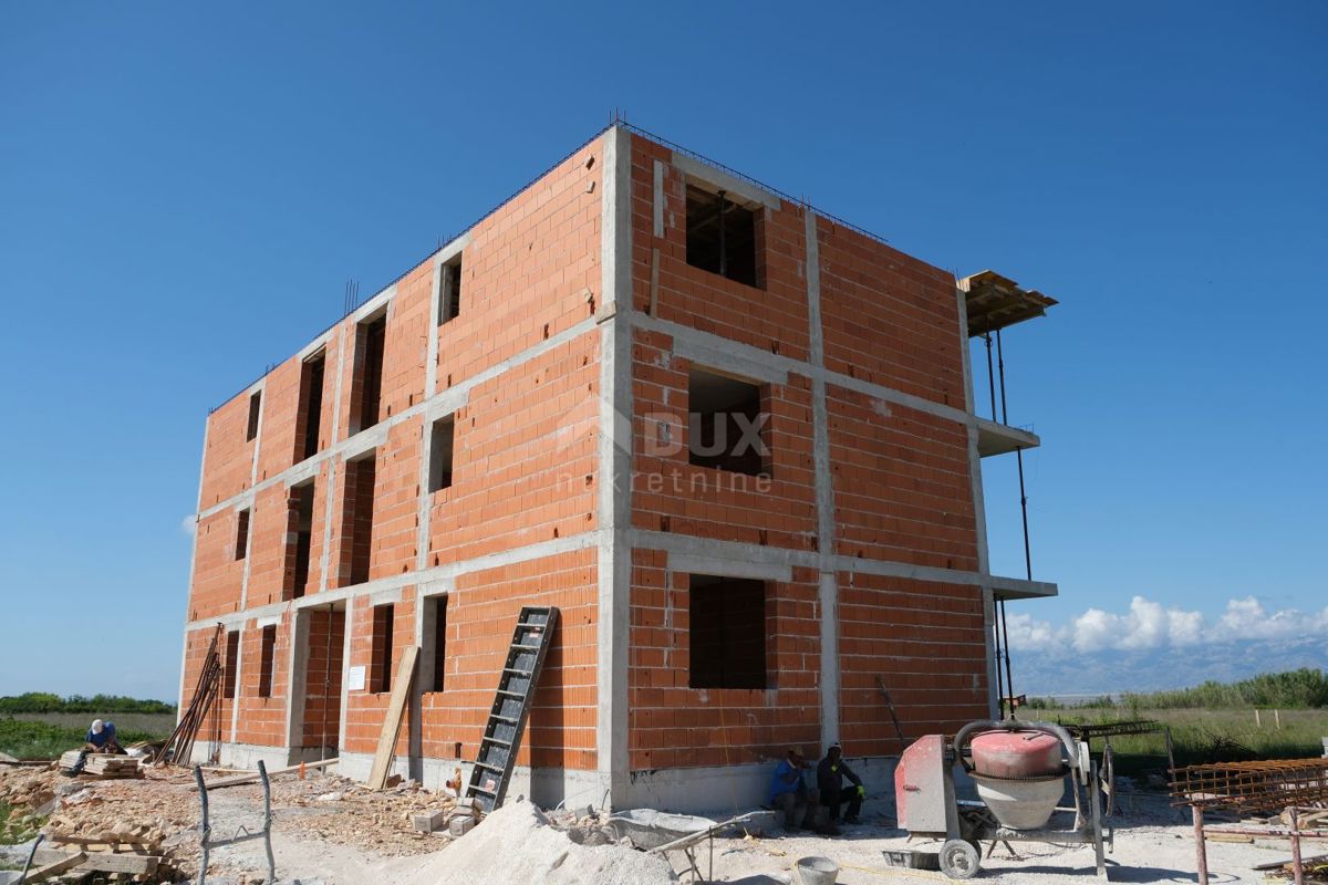 ZADAR, PRIVLAKA - Novogradnja! Atraktivno stanovanje s pogledom na morje v bližini plaže! SJ5