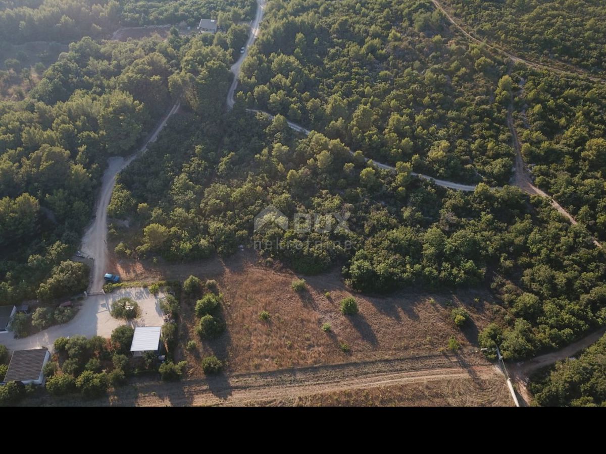 BIOGRAD NA MORU - Prostorno zemljišče za gradnjo hotela ali kampa