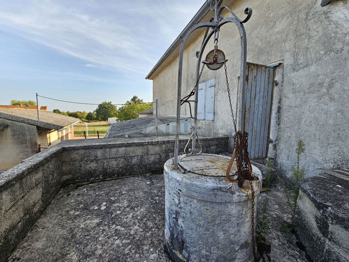 ISTRA, ŽMINJ - Istrsko kamnito posestvo v odličnem stanju