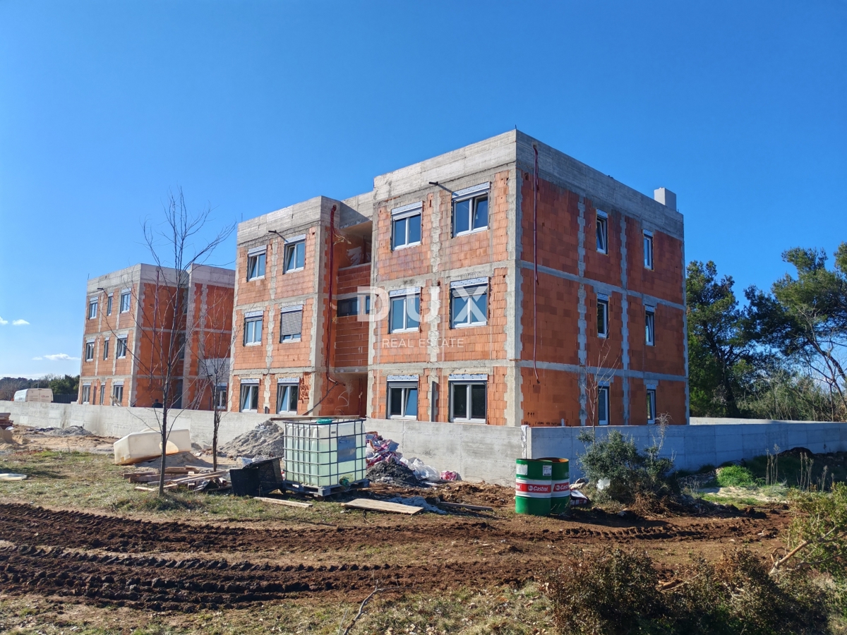 ZADAR, ZATON - Kvalitetna novogradnja s talnim gretjem v Zatonu! S2