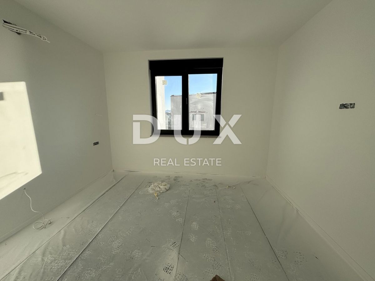 ZADAR, PETRČANE - Penthouse v gradnji s čudovitim razgledom 150 m od morja