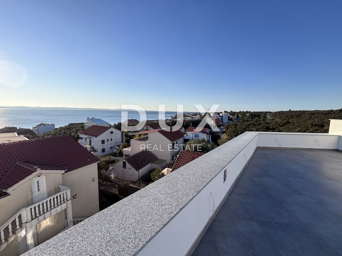 ZADAR, PETRČANE - Penthouse v gradnji s čudovitim razgledom 150 m od morja