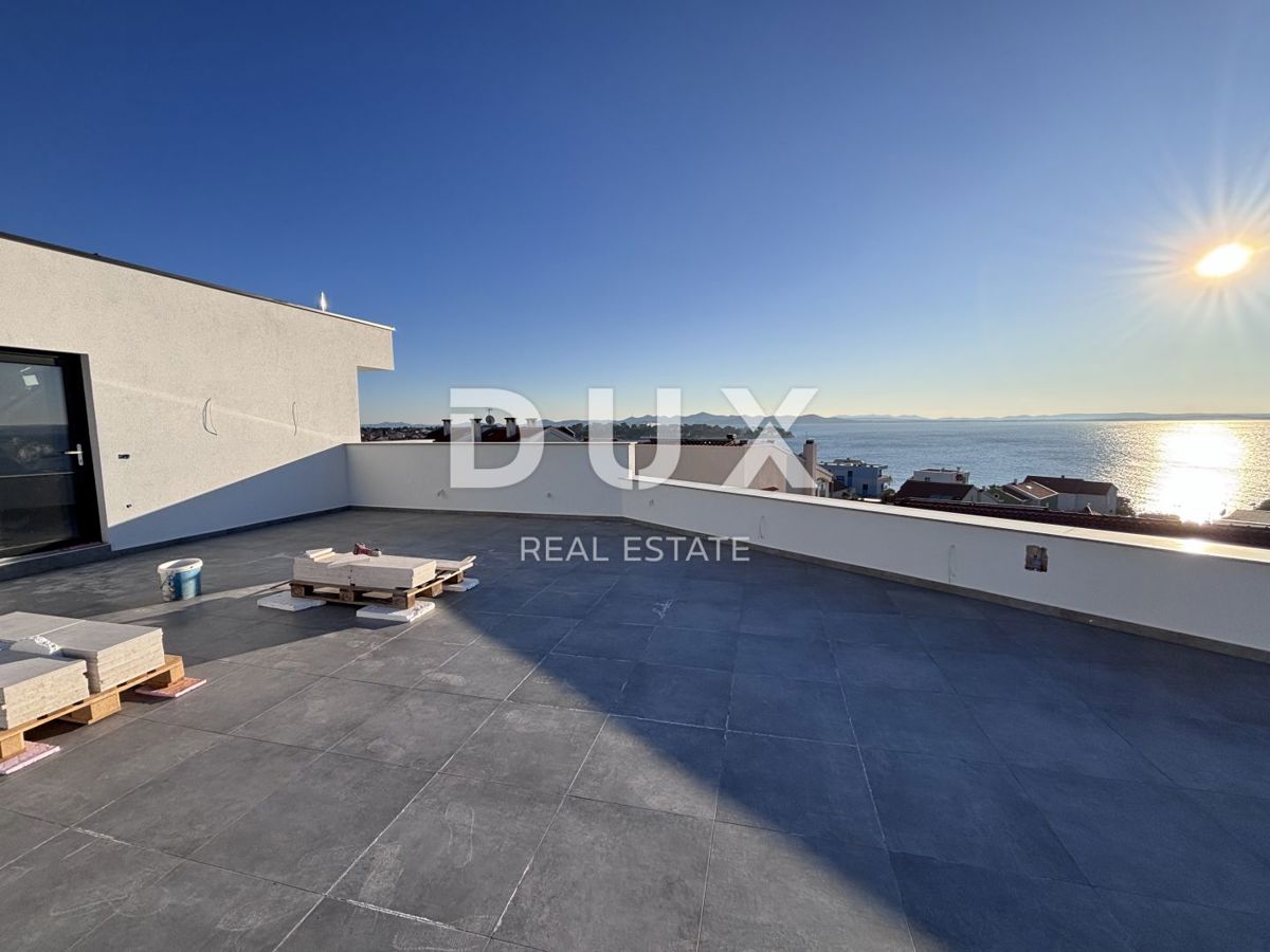 ZADAR, PETRČANE - Penthouse v gradnji s čudovitim razgledom 150 m od morja