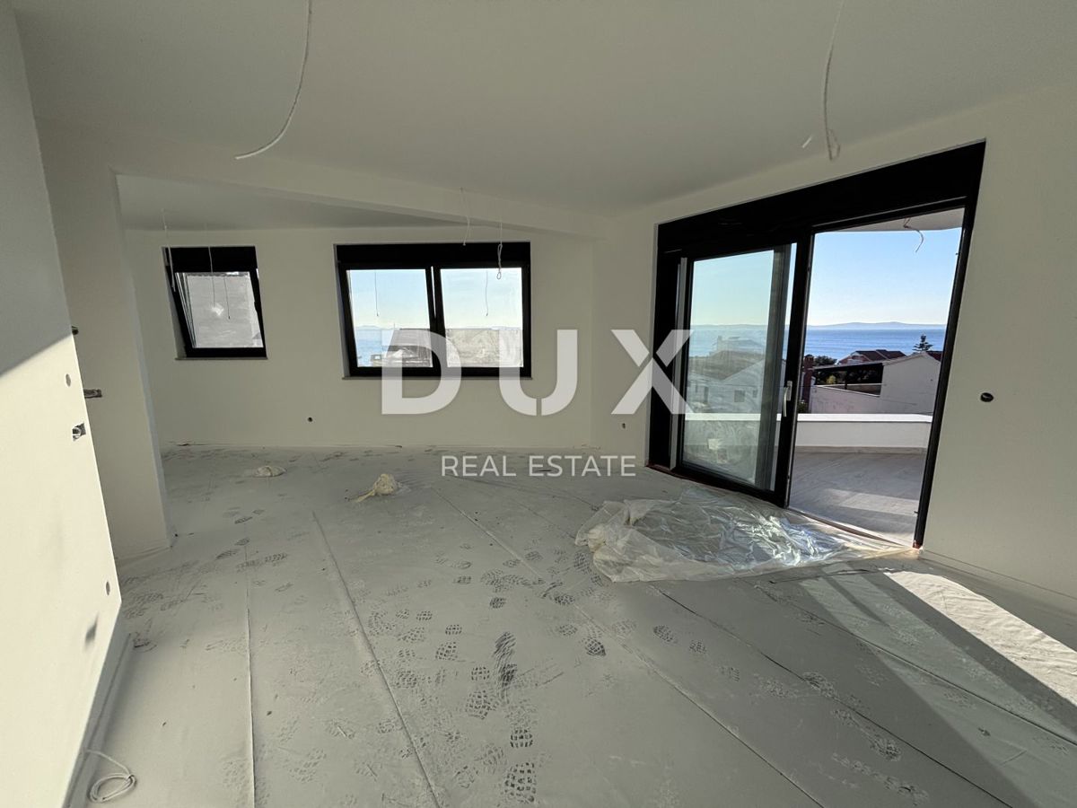 ZADAR, PETRČANE - Penthouse v gradnji s čudovitim razgledom 150 m od morja