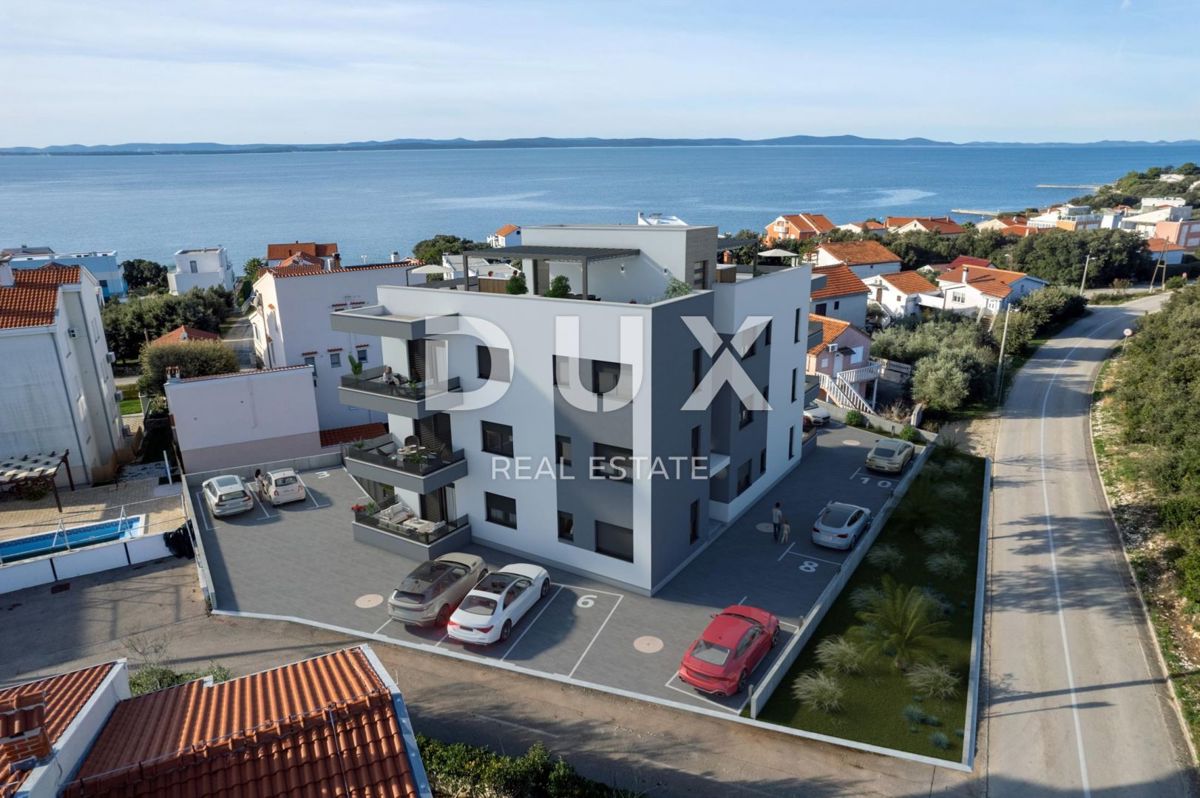 ZADAR, PETRČANE - Penthouse v gradnji s čudovitim razgledom 150 m od morja