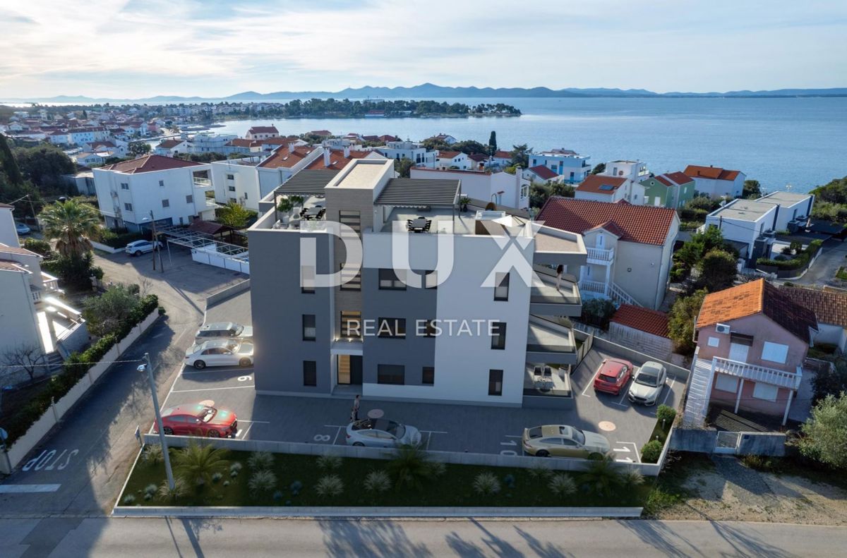 ZADAR, PETRČANE - Penthouse v gradnji s čudovitim razgledom 150 m od morja