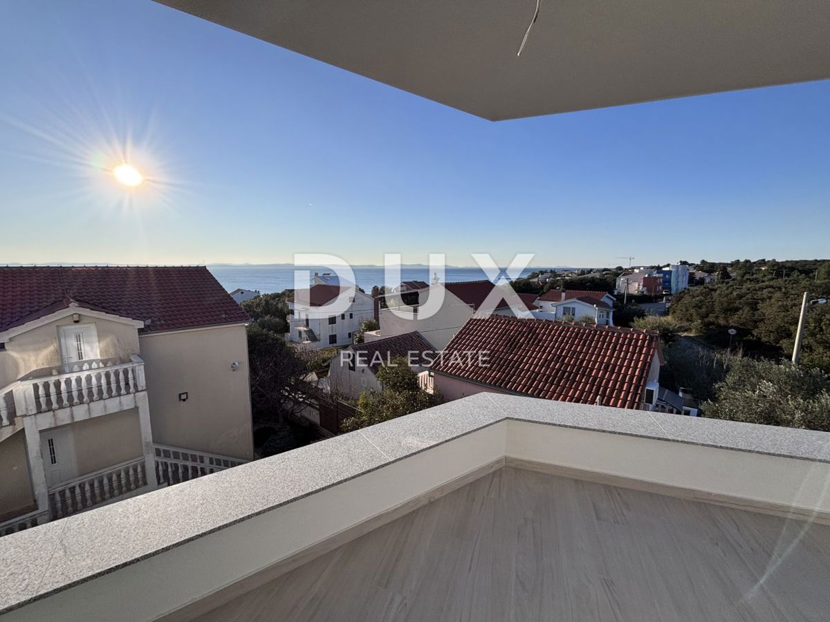 ZADAR, PETRČANE - Penthouse v gradnji s čudovitim razgledom 150 m od morja
