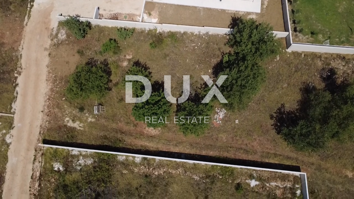 ZADAR, MURVICA - Zazidljivo zemljišče 800m²
