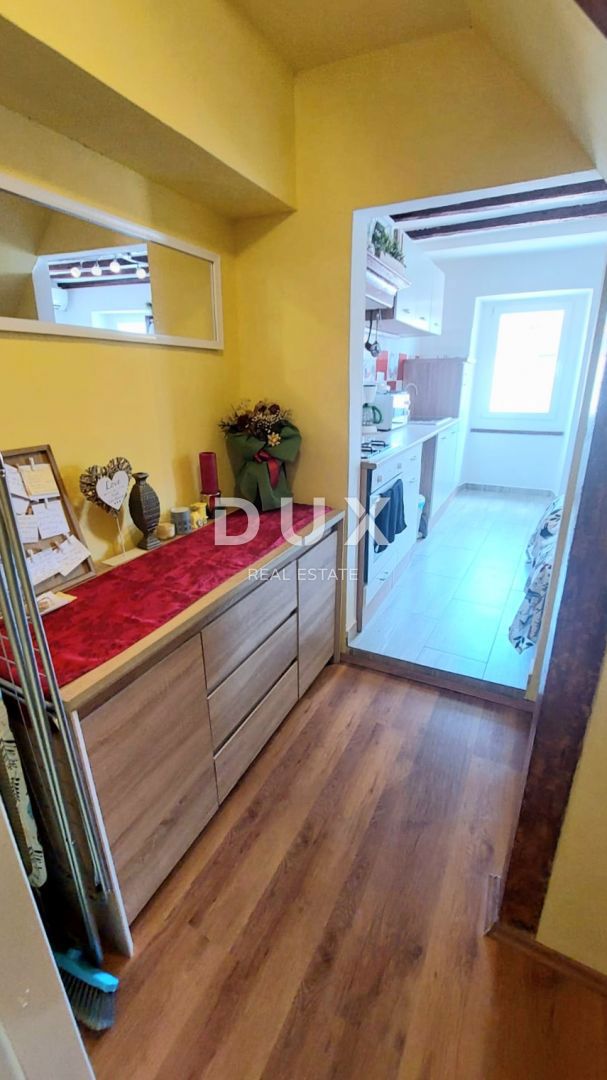 ISTRA, ROVINJ - 1S+DB prenovljeno stanovanje, ki se nahaja 50m od rive in najbolj znane ulice v mestu