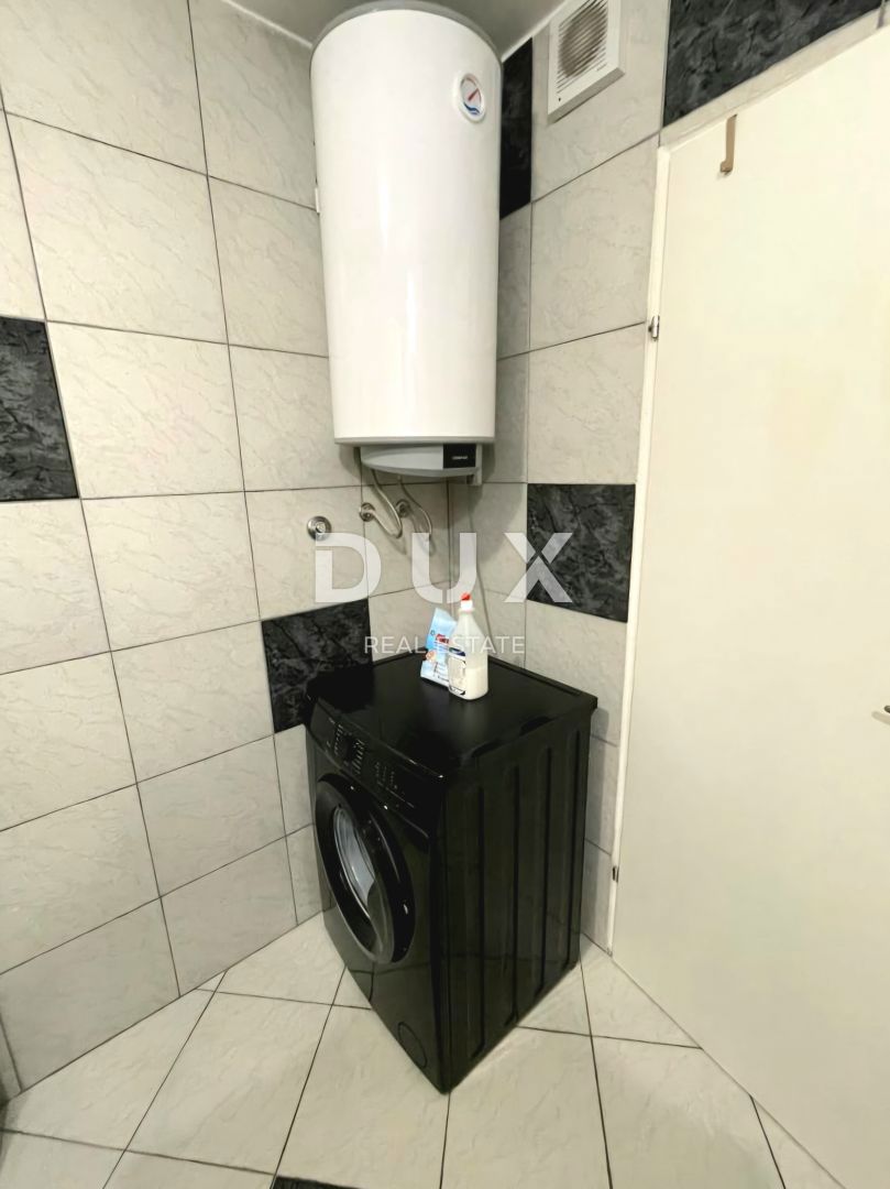 ISTRA, ROVINJ - 1S+DB prenovljeno stanovanje, ki se nahaja 50m od rive in najbolj znane ulice v mestu