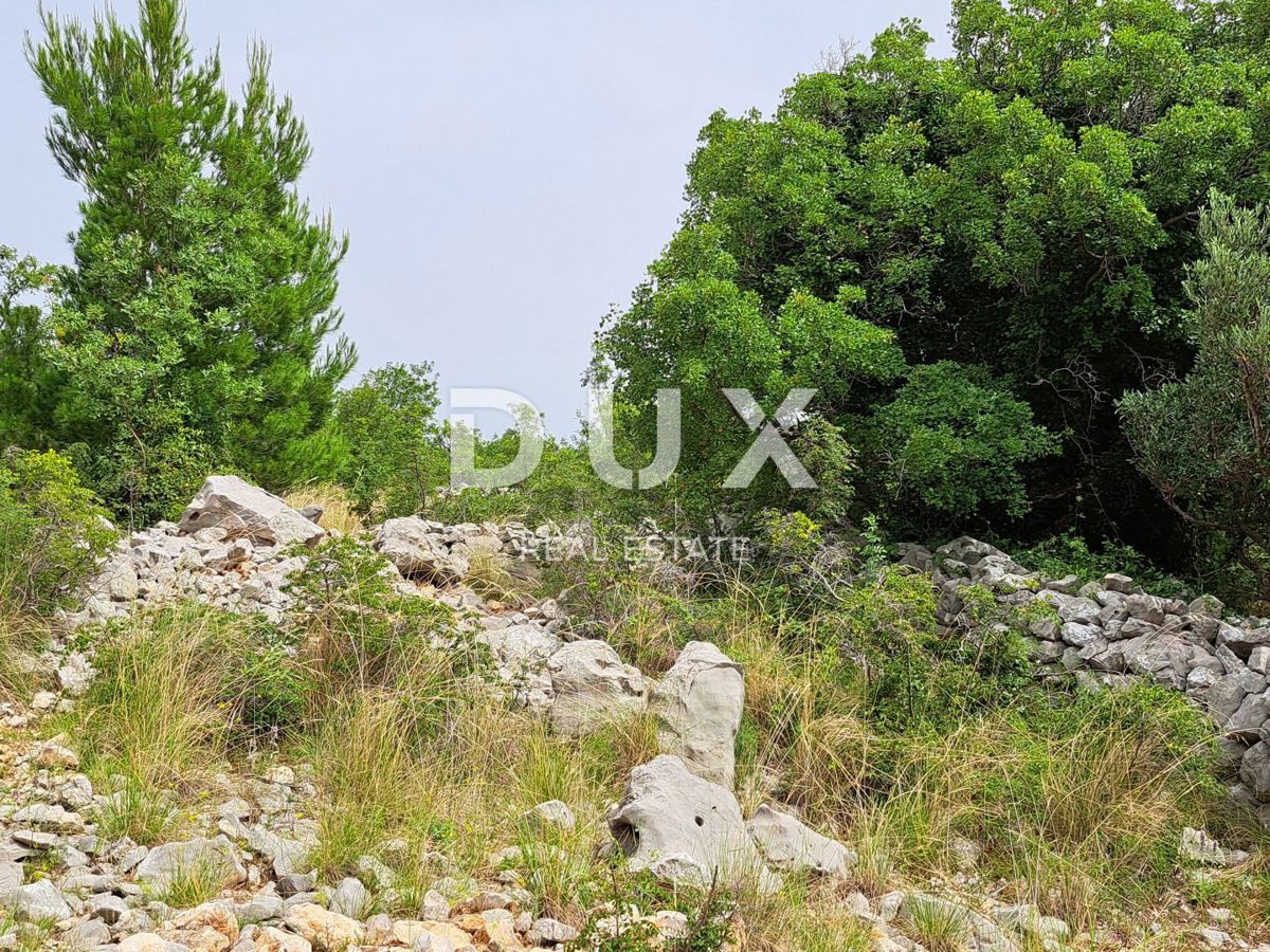 ZADAR, TRIBANJ - PRILOŽNOST - zazidljivo zemljišče na robu narodnega parka Paklenica