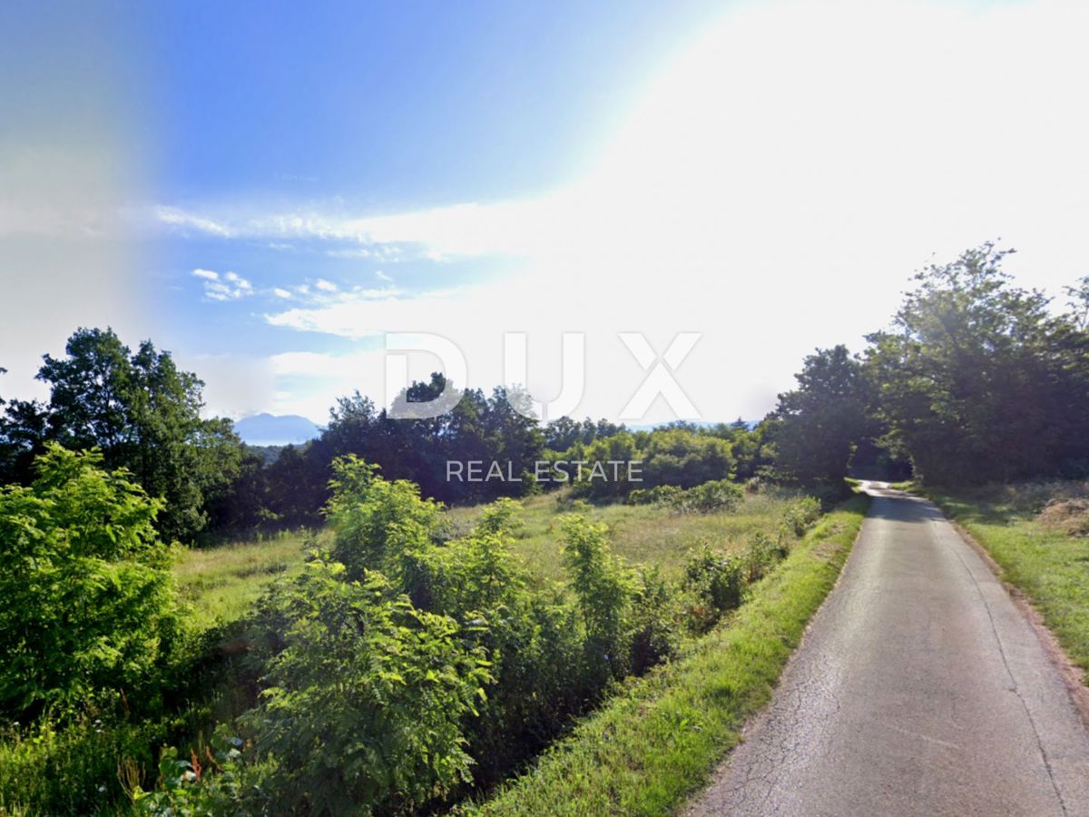 ISTRA, LABIN - Zazidljivo zemljišče na robu gradbenega območja