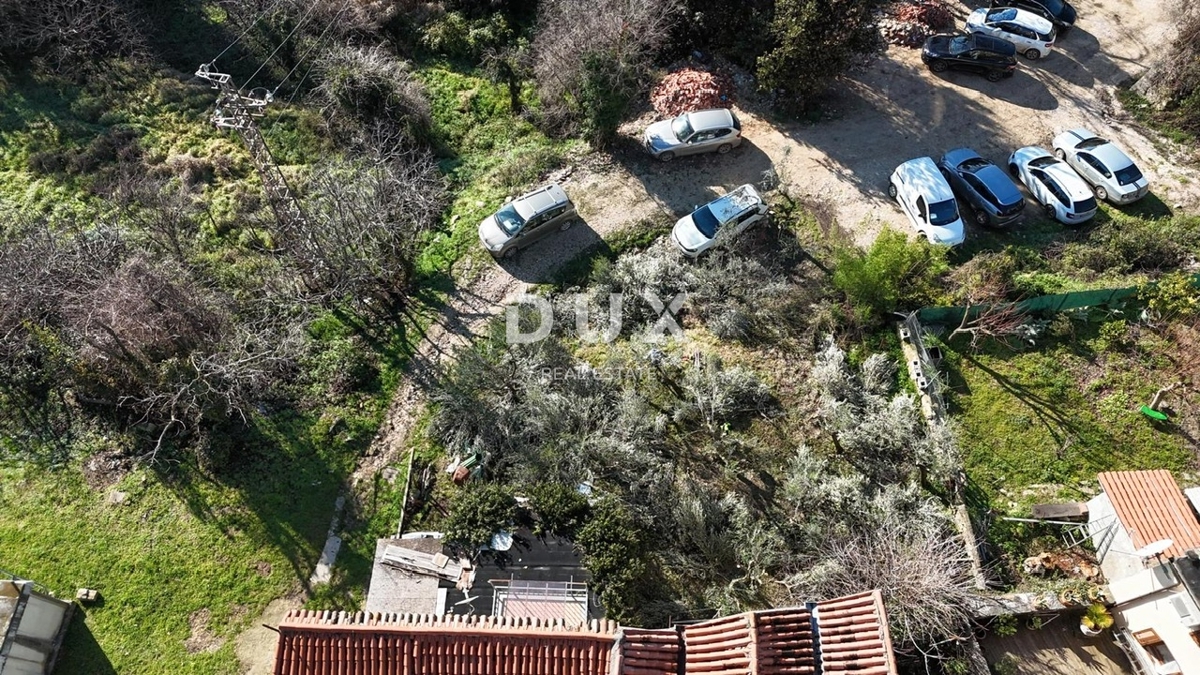 ISTRA, BUJE - Hiša na edinstveni lokaciji s panoramskim razgledom