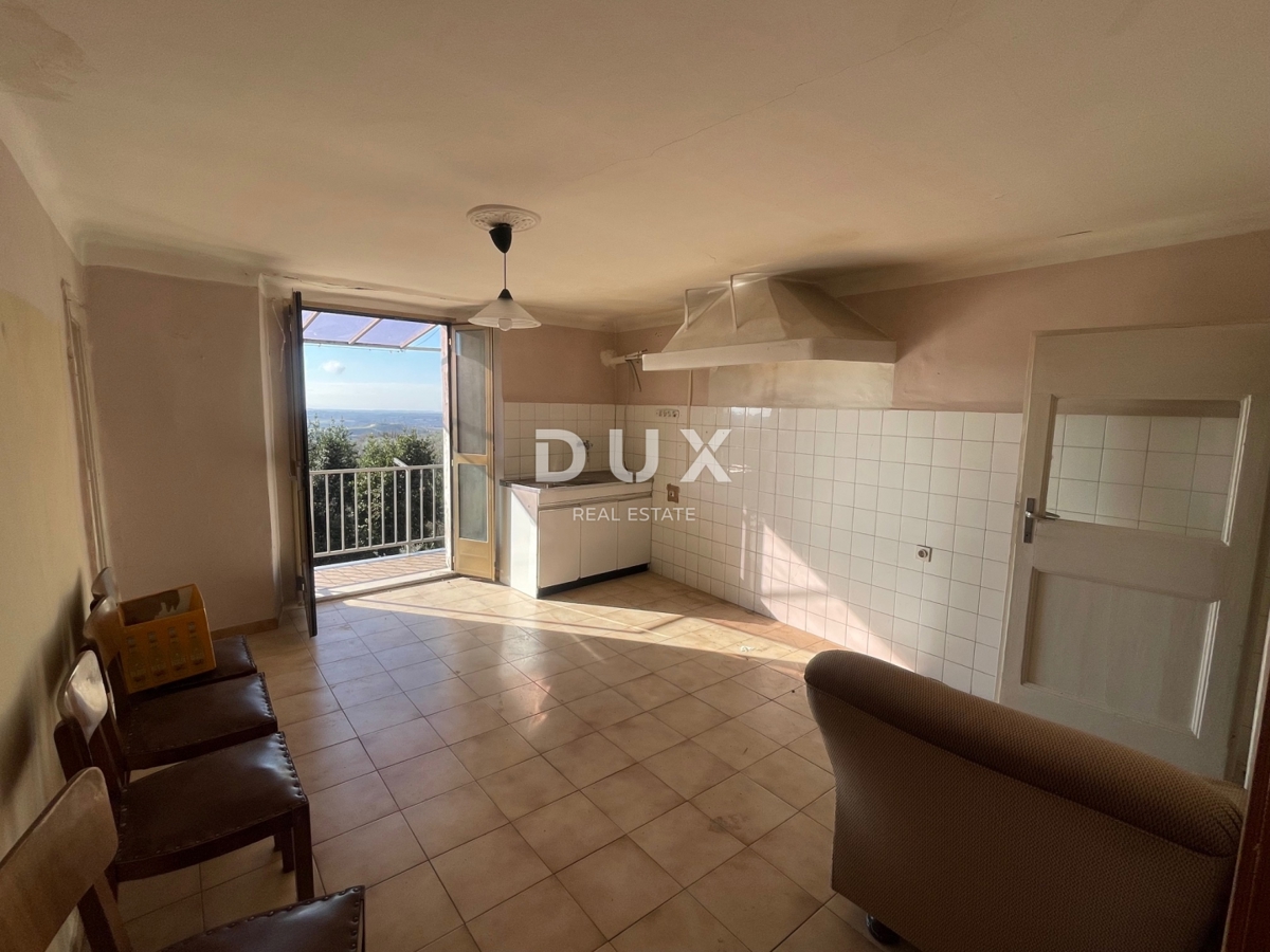 ISTRA, BUJE - Hiša na edinstveni lokaciji s panoramskim razgledom