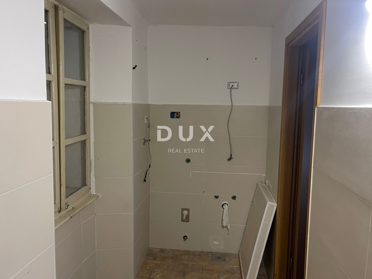 ISTRA, BUJE - Hiša na edinstveni lokaciji s panoramskim razgledom