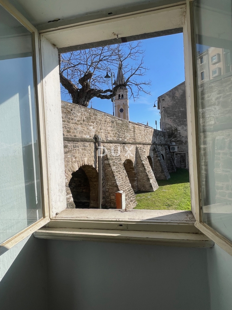 ISTRA, BUJE - Hiša na edinstveni lokaciji s panoramskim razgledom