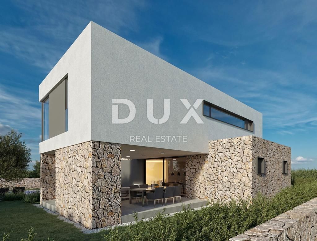 PAG, KOLAN - vila 170m2 z bazenom + okolica 500m2