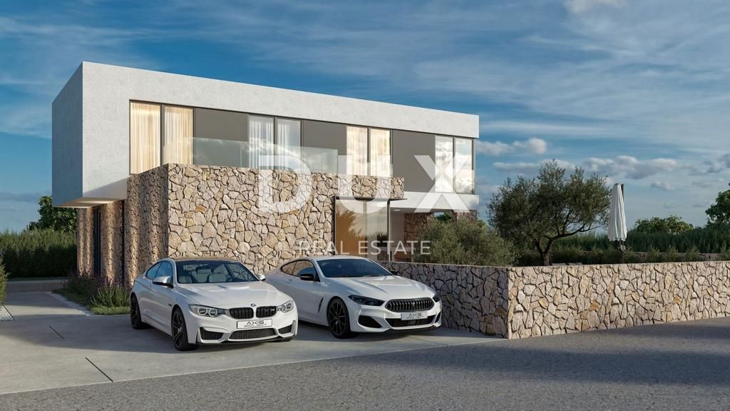 PAG, KOLAN - vila 170m2 z bazenom + okolica 500m2