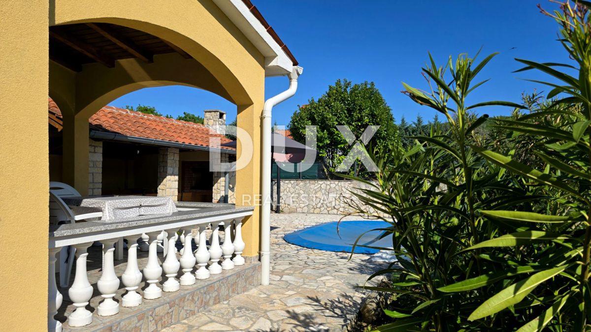ISTRA, LABIN - Hiša z bazenom