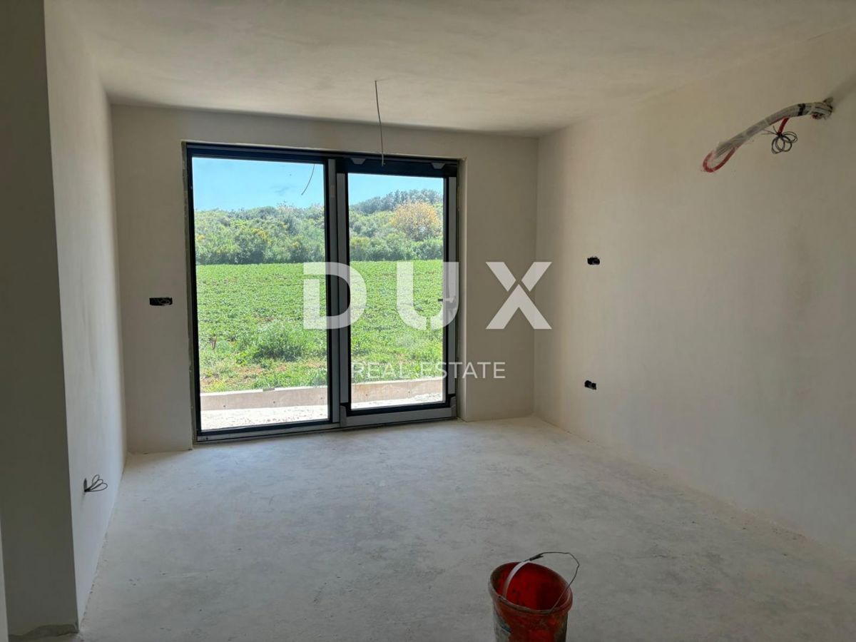 ISTRA, MEDULIN (BANJOLE) - Apartma z dvema spalnicama in pogledom na zelenje! 