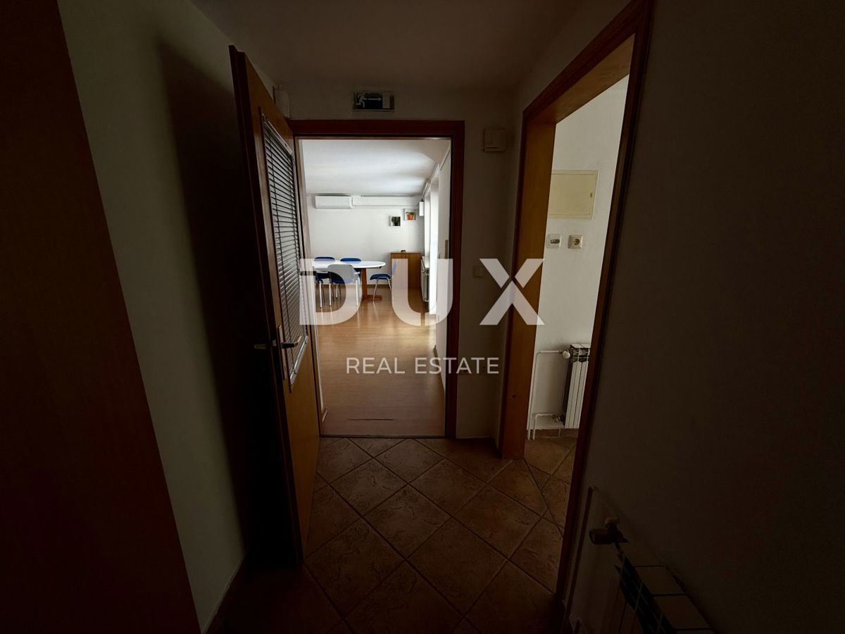 ZAGREB, VOLTINO - poslovna stavba 266 m² BFA, 4 nadstropja, 4 parkirna mesta!