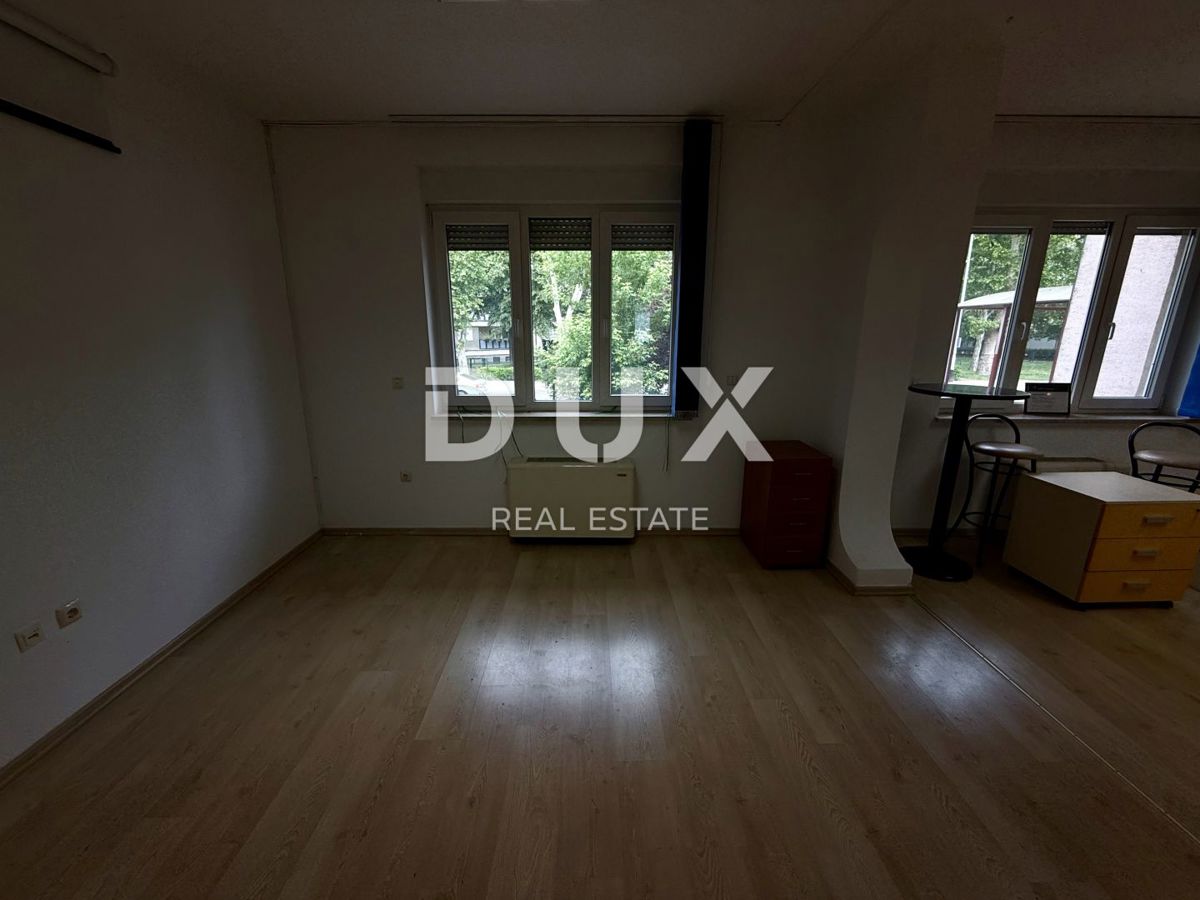ZAGREB, VOLTINO - poslovna stavba 266 m² BFA, 4 nadstropja, 4 parkirna mesta!