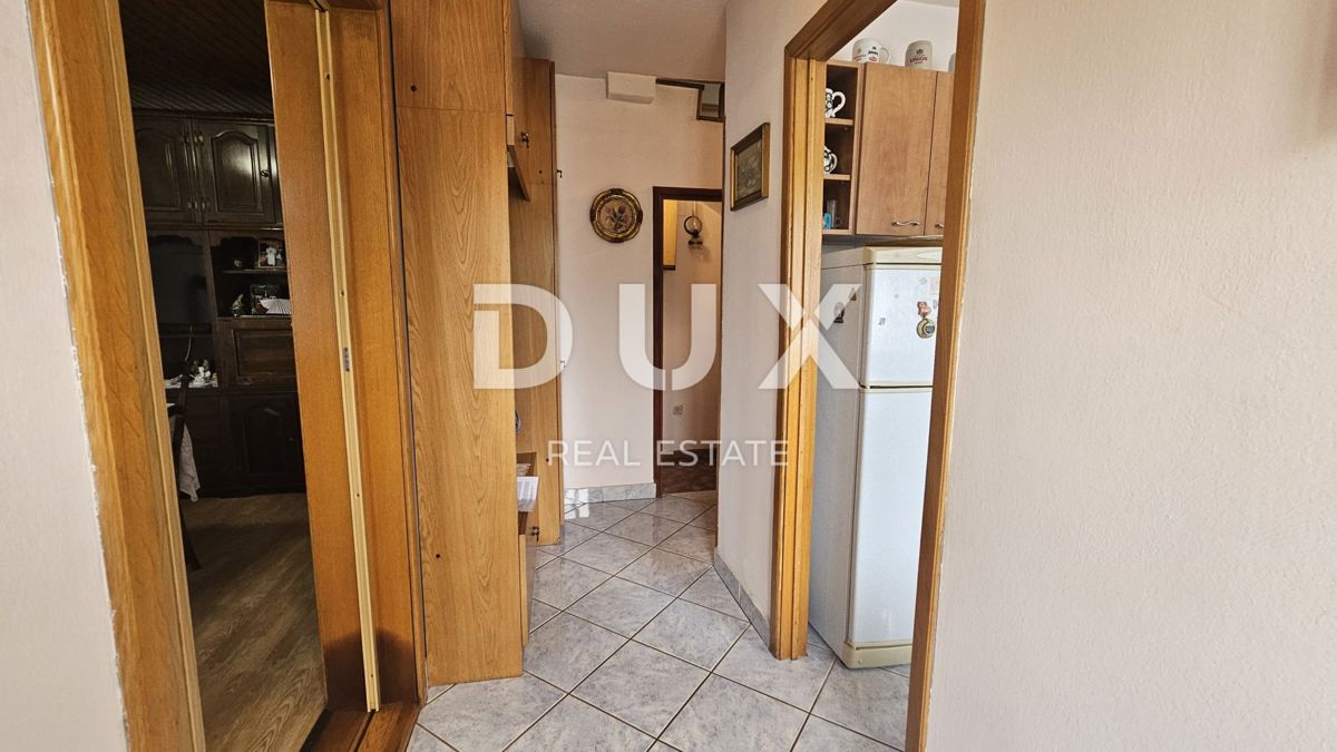ČAVLE - hiša z garažo in vrtom v zelo mirnem okolju