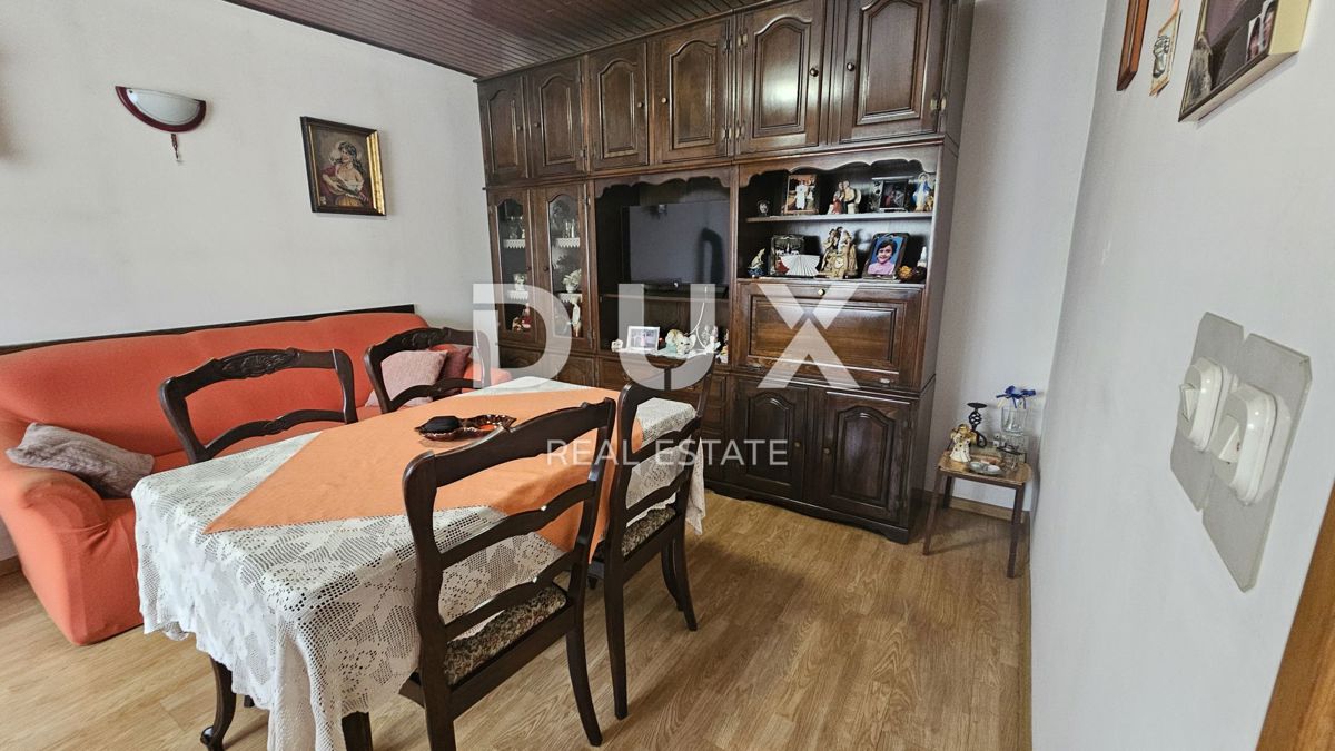 ČAVLE - hiša z garažo in vrtom v zelo mirnem okolju