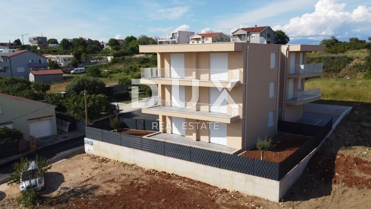 ZADAR, BILI BRIG - Prostorno stanovanje s pogledom na morje