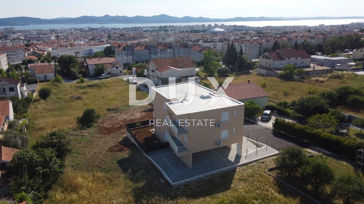 ZADAR, BILI BRIG - Prostorno stanovanje s pogledom na morje