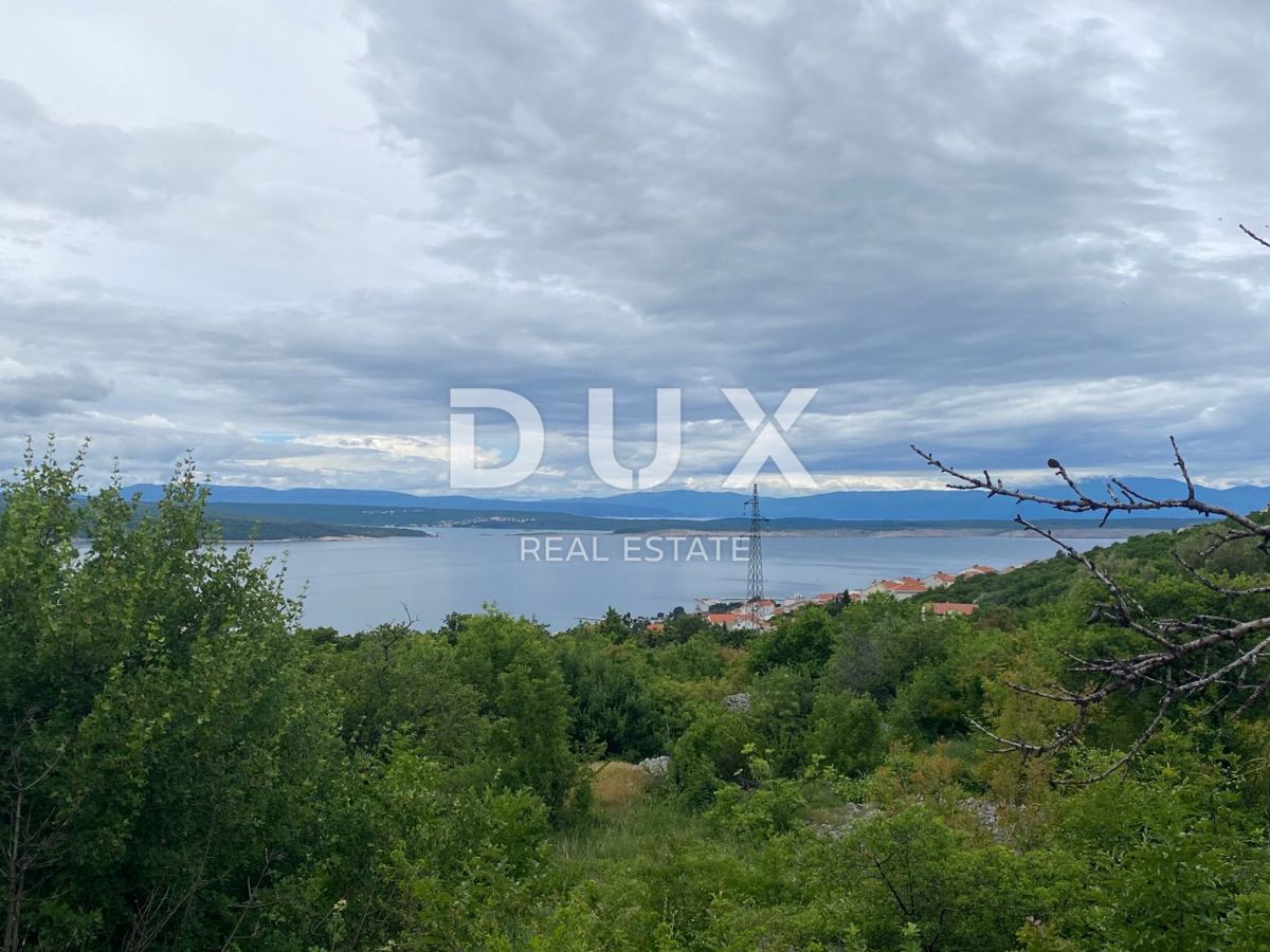 CRIKVENICA - gradbeno zemljišče 394 m2 s pogledom na morje! PRILOŽNOST!