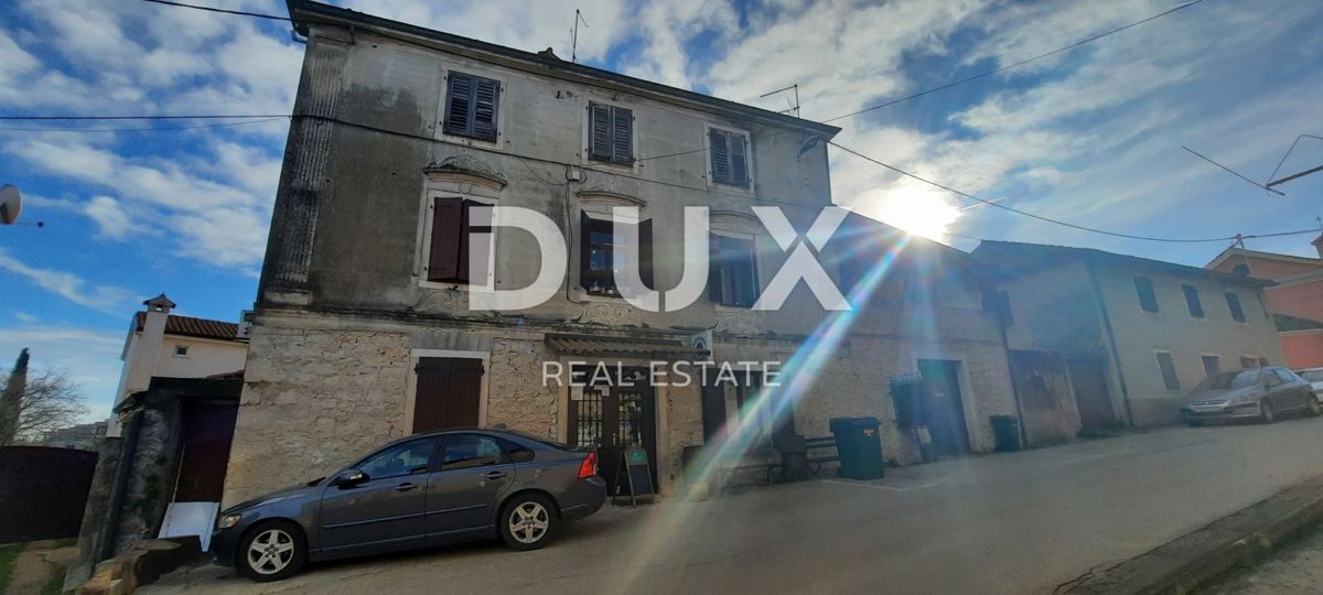 ISTRA, BRTONIGLA - Hiša z uveljavljenimi poslovnimi prostori