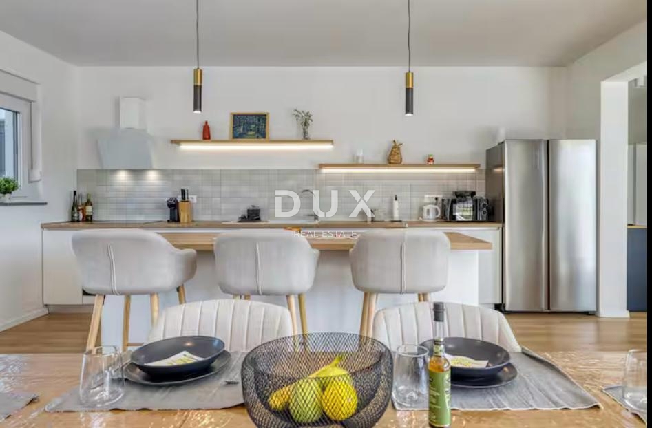 ISTRA, LABIN (okolica) - Moderna novogradnja z bazenom