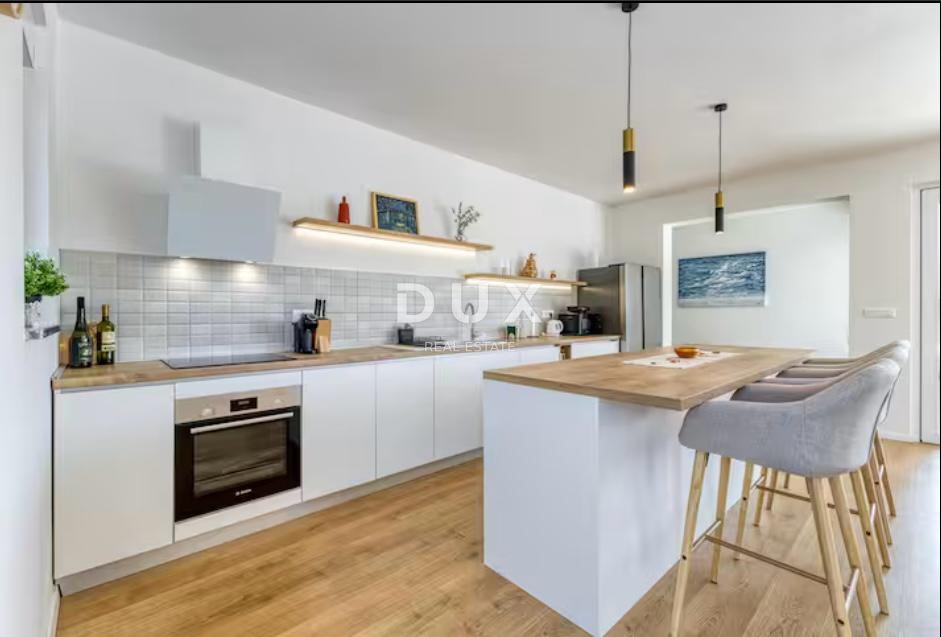 ISTRA, LABIN (okolica) - Moderna novogradnja z bazenom