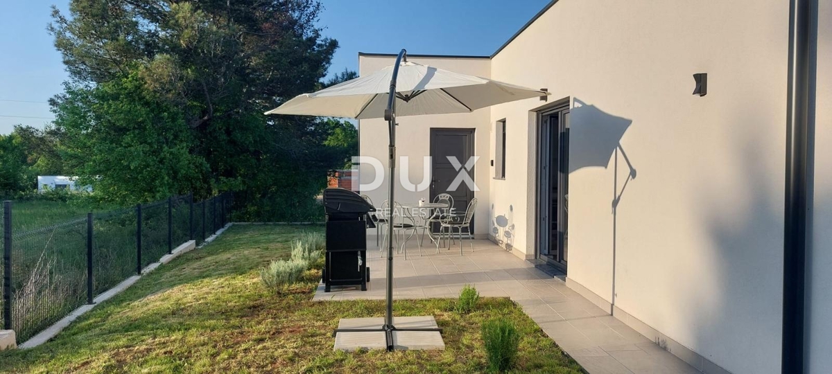 ISTRA, LABIN (okolica) - Moderna novogradnja z bazenom