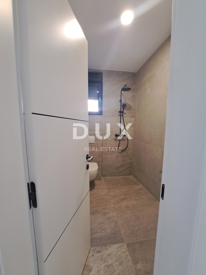 NOVALJA, JAKISNICA - Luksuzno penthouse 117 m2 s pogledom na celoten zaliv