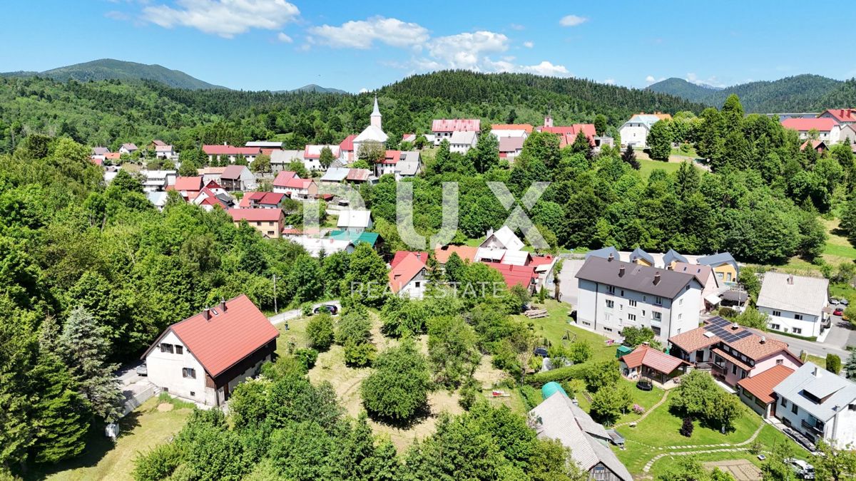 GORSKI KOTAR, FUŽINE - samostojna hiša z vrtom