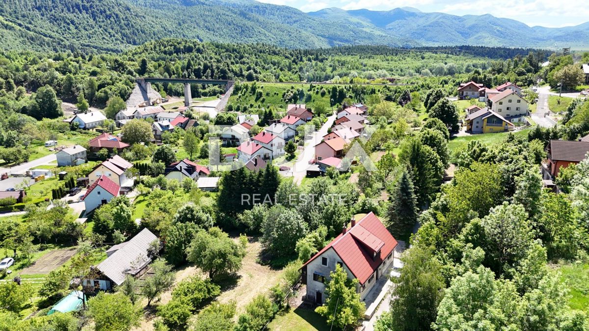 GORSKI KOTAR, FUŽINE - samostojna hiša z vrtom