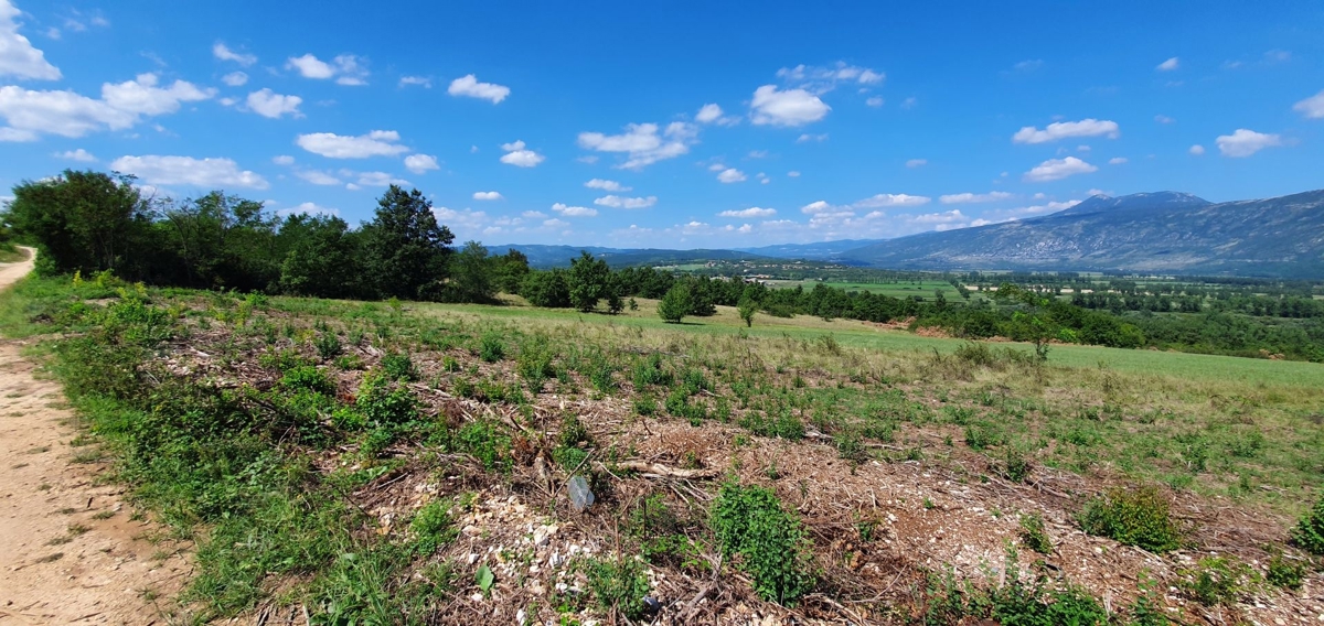 ISTRA, LABIN - Gradbeno zemljišče, turistična točka, TP10, s fantastičnim razgledom