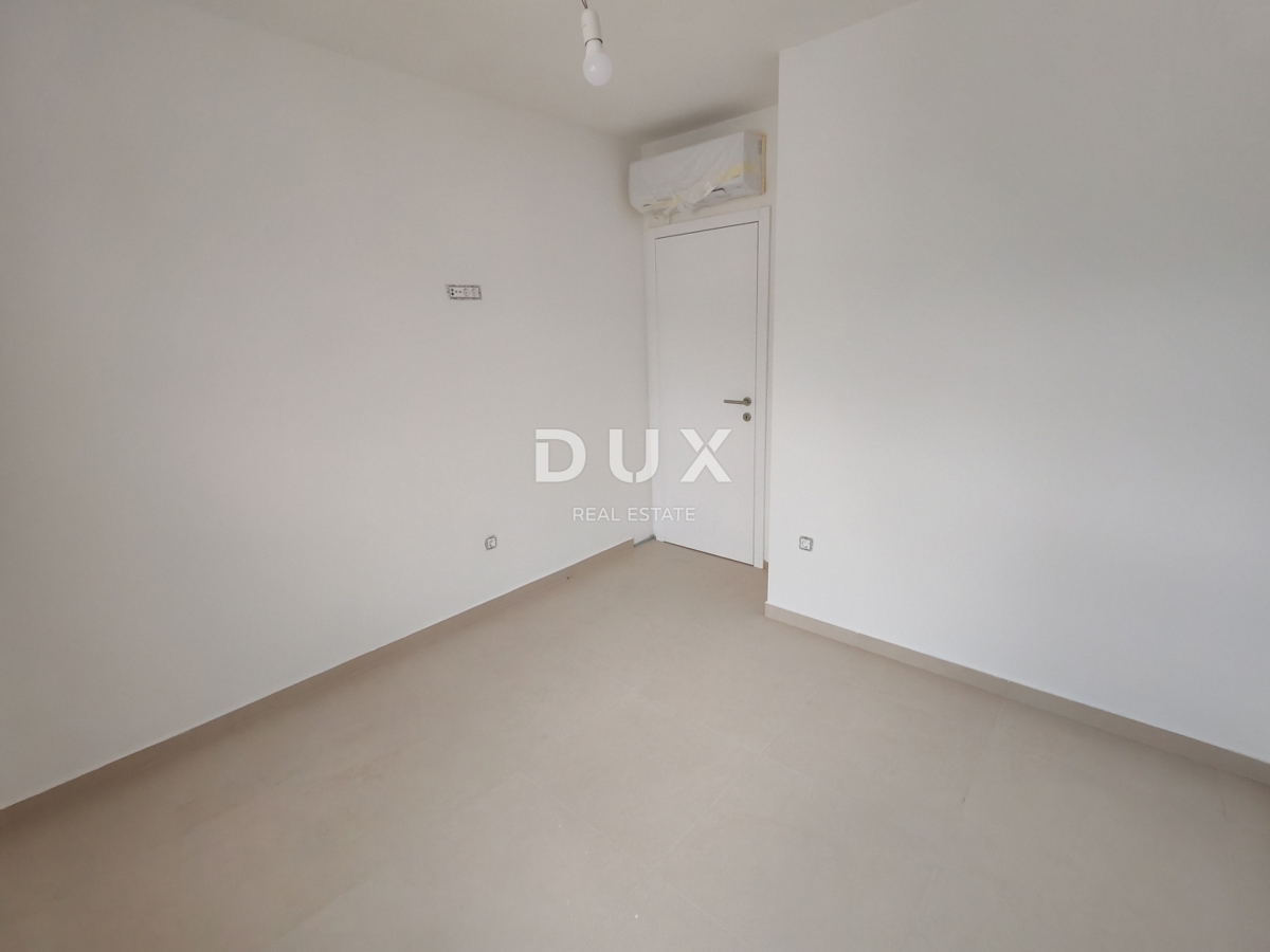 ZADAR, RAŽANAC - Novogradnja! Talno ogrevanje, dvigalo, pogled na morje, shramba...! S6