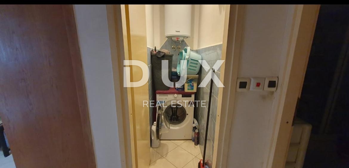 RIJEKA, KRIMEA - Prostorno in svetlo stanovanje z 2 spalnicama in 1 spalnico s pogledom na morje in odlično lokacijo!!