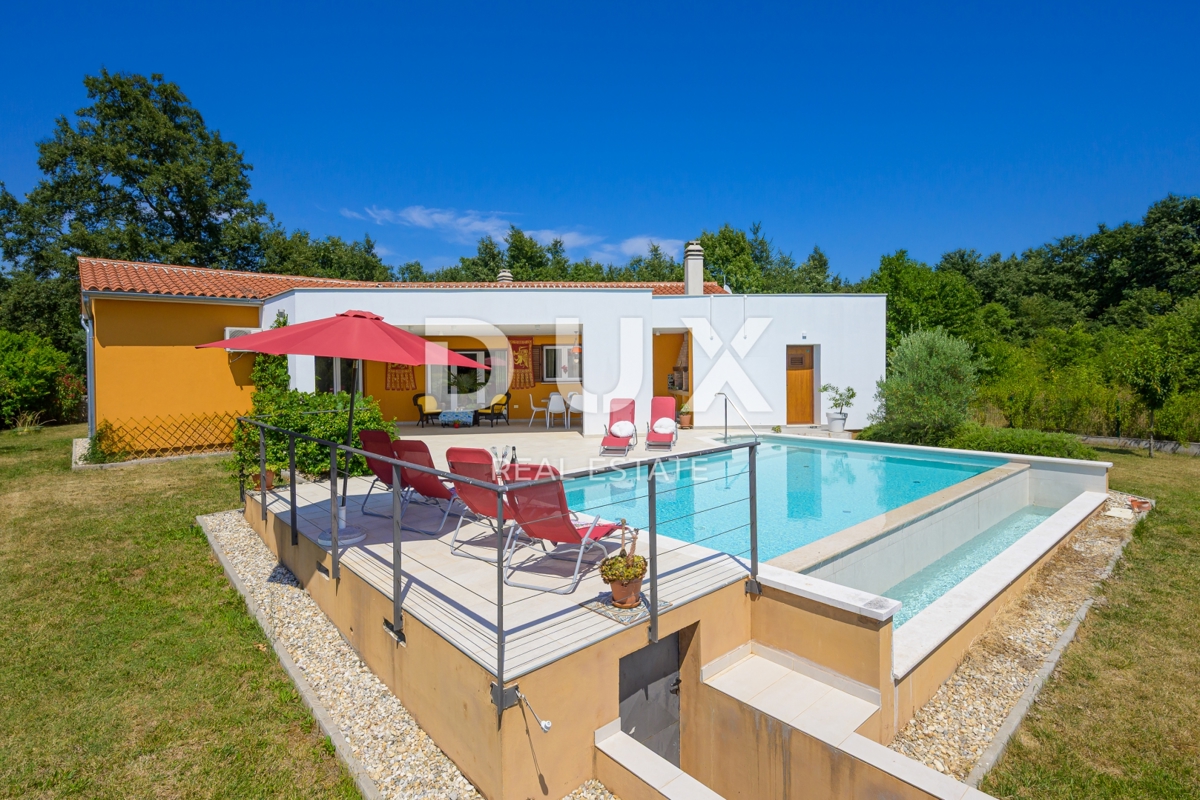 ISTRA, SVETVINČENAT - Moderna vila na odlični lokaciji