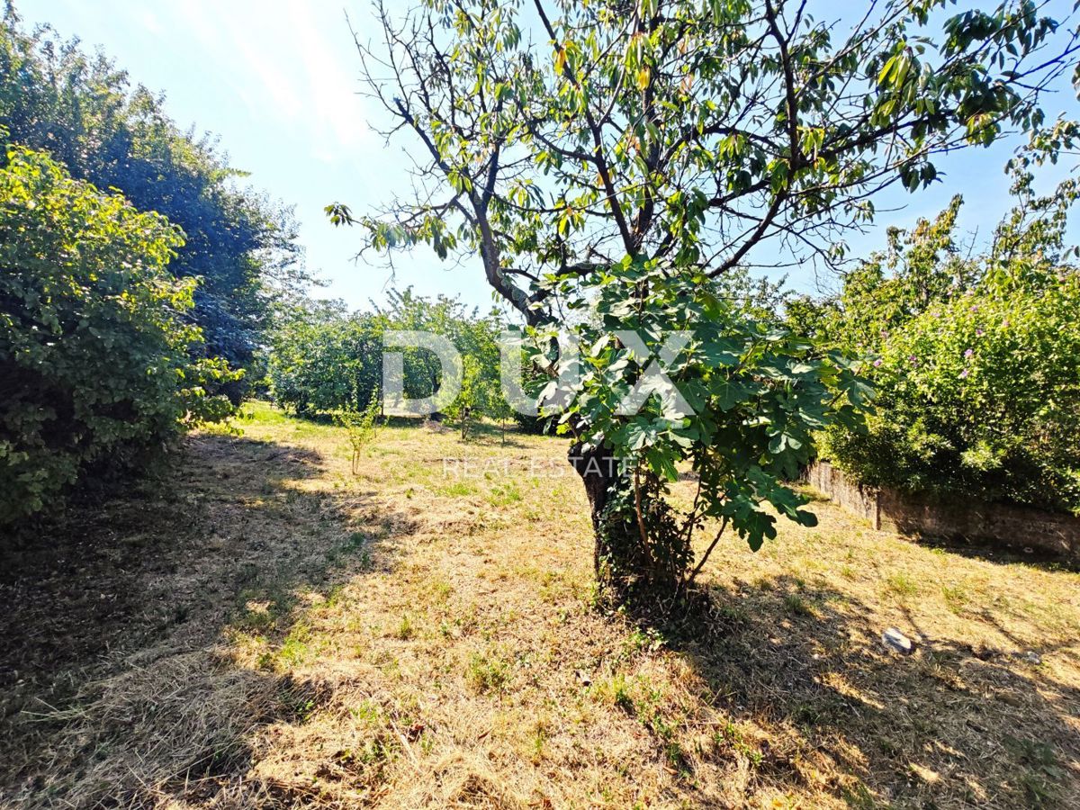 Marinići, Viškovo, 1.696m2