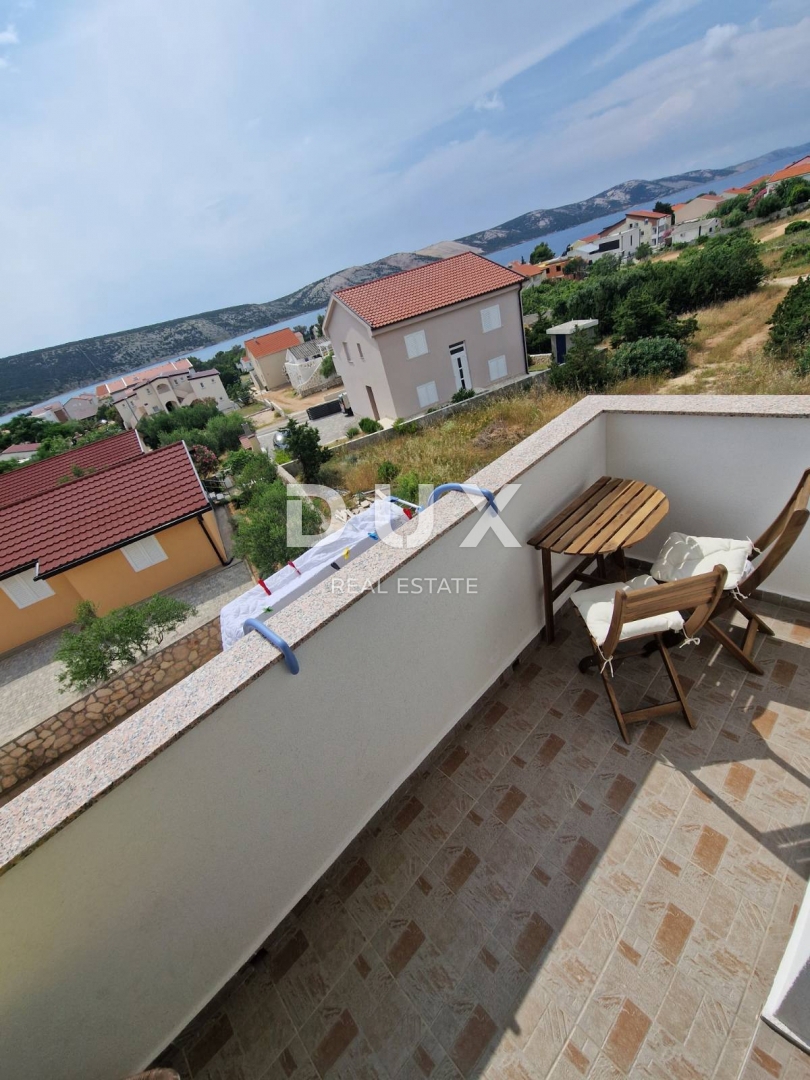 NOVALJA, PAG - Opremljena novogradnja s pogledom na morje