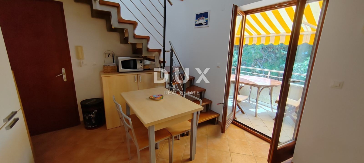 ISTRA, PREMANTURA - dvonadstropno stanovanje na mirni lokaciji in le nekaj korakov od morja! 