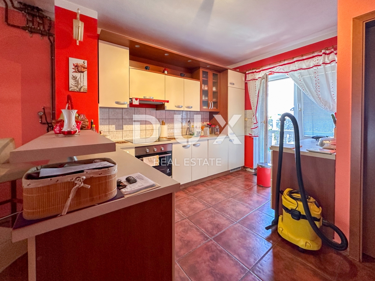 OPATIJA, MATULJI, JUŠIĆI - Duplex 3s+db, 1. nadstropje, 103,5 m2, pogled na morje!